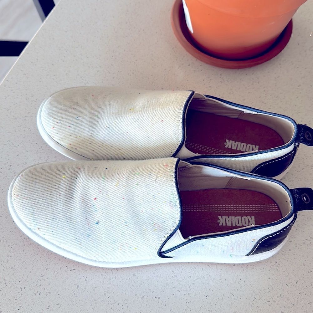 Kodiak Blairmore White Speckled Loafers Slip On 9.5 Leather Upper Walking Casual - Picture 5 of 14